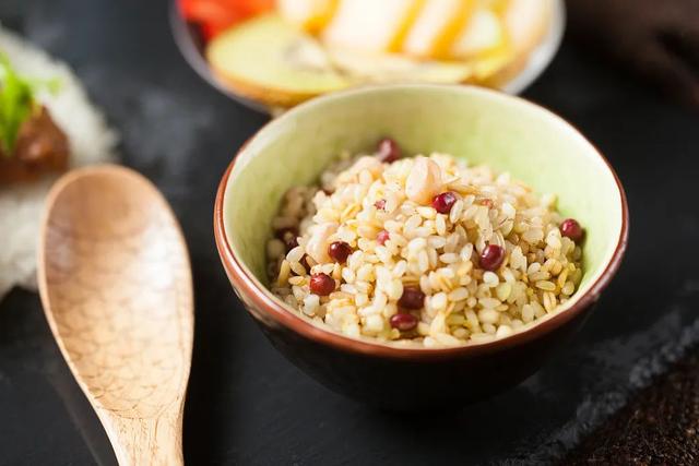 早餐主食种类有哪些，早餐的种类有哪些（这5种“受欢迎”的早餐）