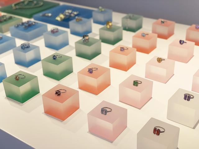 耳环品牌，JOHN想打造可穿戴的艺术品（珍珠耳环品牌）