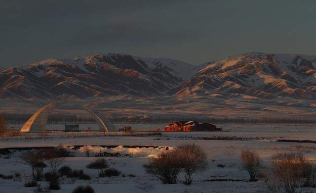 乌鲁木齐什么时候建机场，4月22日新疆首个高原机场正式通航