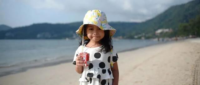 如何正确鼓励和表扬孩子，给孩子表扬和鼓励（夸奖孩子的12种科学方法）