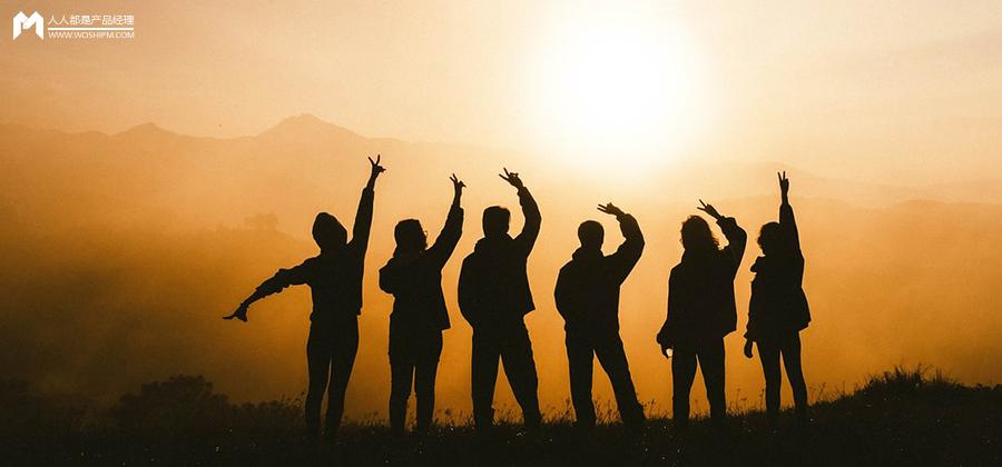 大学校园内做什么生意好（00后大学生月入10万）