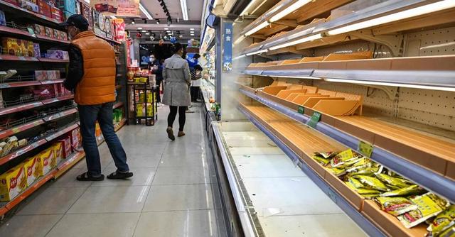 上海有多少日本人，上海有多少日本人口（上海女子帮助隔离中的日本居民）