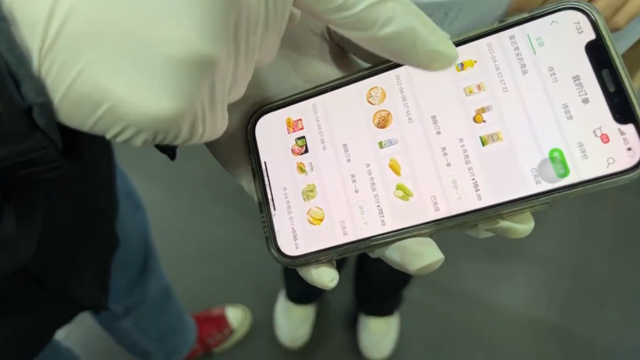 上海有多少日本人，上海有多少日本人口（上海女子帮助隔离中的日本居民）