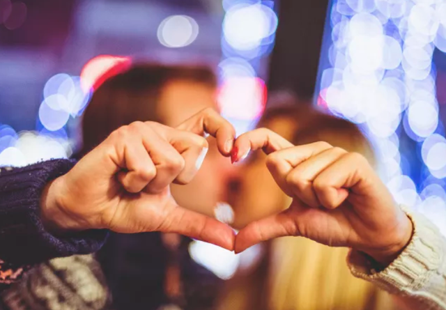 共享表格怎么弄，群共享表格怎么弄（这届年轻人开始职场化相亲）