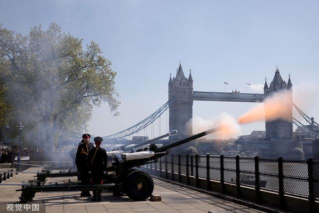 96式是什么意思，96式是什么意思啊网络词（英国鸣响礼炮庆祝女王96岁生日）