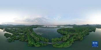杭州西湖在哪里，杭州西湖在哪个省哪个市区（天空之眼瞰杭州西湖）