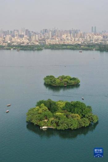 杭州西湖在哪里，杭州西湖在哪个省哪个市区（天空之眼瞰杭州西湖）