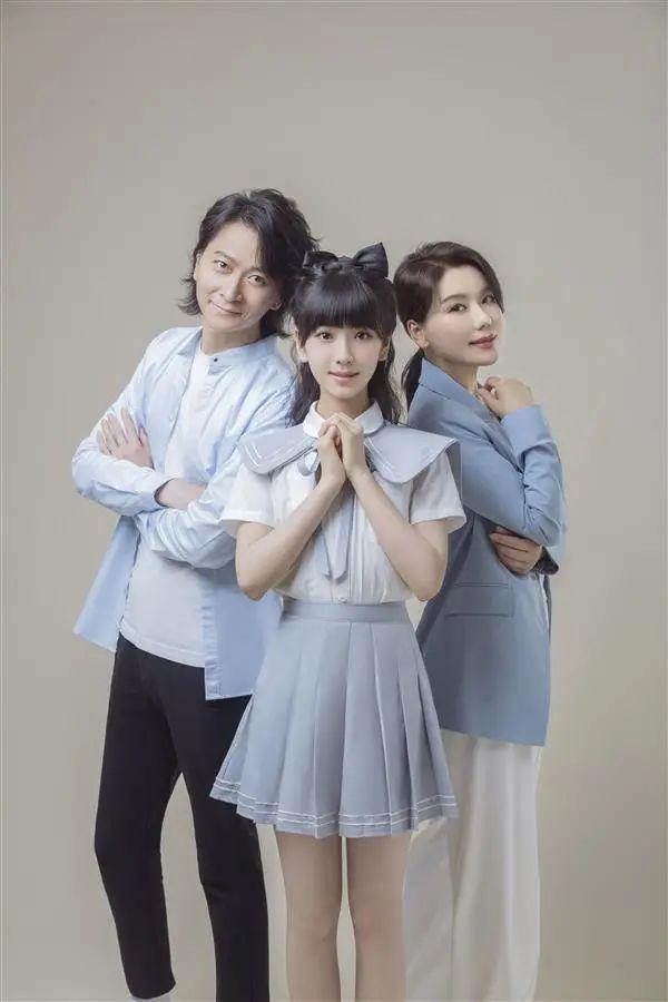 感恩的心的歌词，感恩的心歌曲歌词（《听我说谢谢你》原唱一家人发声）