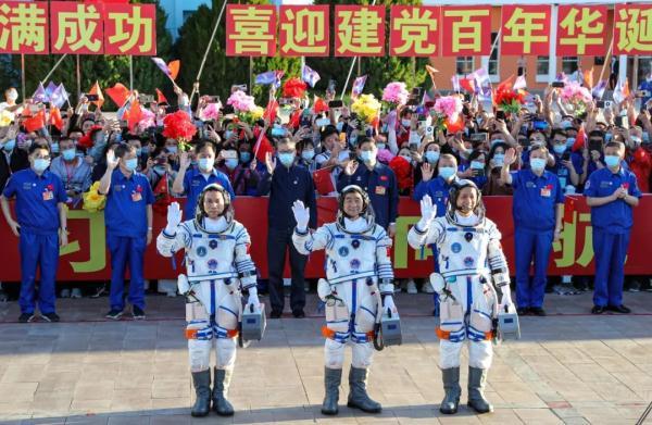 中国红旗图片(五星红旗图片)