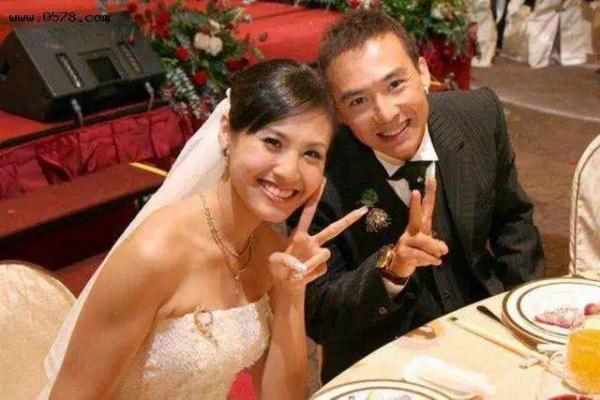 为什么刘畊宏突然爆火，刘畊宏是怎么火起来的（“掏空你身体”的刘畊宏）