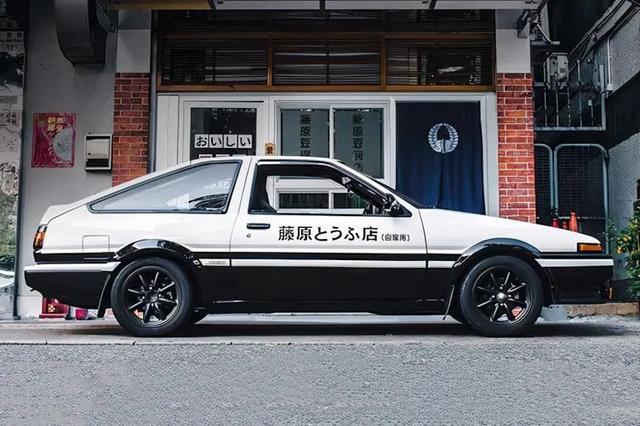 丰田ae86多少钱一辆，国内二手ae86多少钱一辆（你都不好意思说你是玩车模）