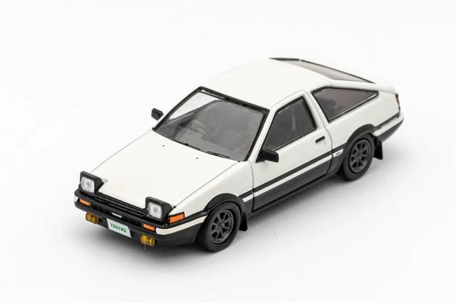 丰田ae86多少钱一辆，国内二手ae86多少钱一辆（你都不好意思说你是玩车模）