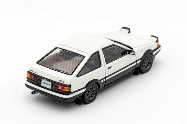 丰田ae86多少钱一辆，国内二手ae86多少钱一辆（你都不好意思说你是玩车模）