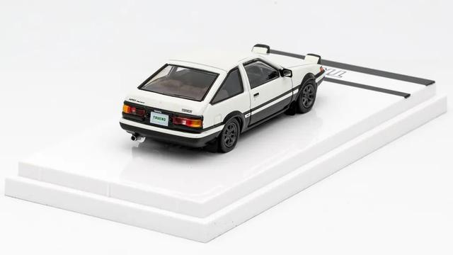 丰田ae86多少钱一辆，国内二手ae86多少钱一辆（你都不好意思说你是玩车模）