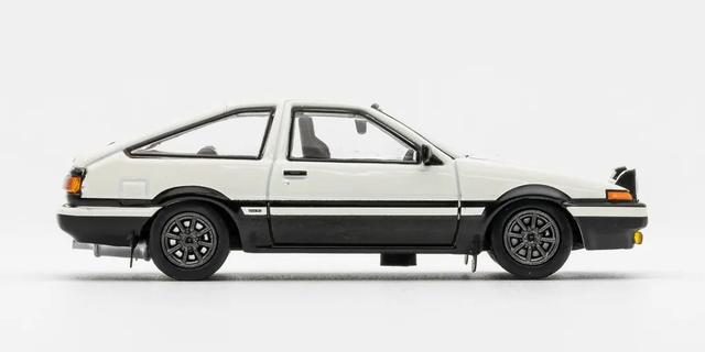 丰田ae86多少钱一辆，国内二手ae86多少钱一辆（你都不好意思说你是玩车模）