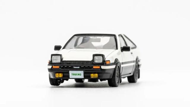 丰田ae86多少钱一辆，国内二手ae86多少钱一辆（你都不好意思说你是玩车模）