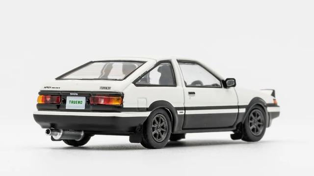 丰田ae86多少钱一辆，国内二手ae86多少钱一辆（你都不好意思说你是玩车模）