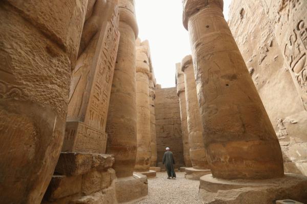 古代埃及神庙建筑，走进埃及卢克索神庙