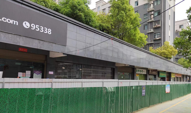 车库一般多少平方米，车库一般多少平方米一个（车库变身成商铺）