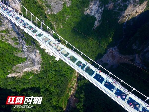 张家界旅游线路，张家界旅游自由行最佳路线图（这么近·那么美丨“五一”张家界四大景区免票）