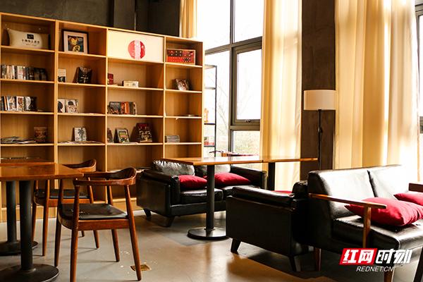 比较有创意的书店名字，有个性的书店名字（长沙最美书店丨卡佛书店）