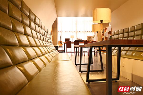 比较有创意的书店名字，有个性的书店名字（长沙最美书店丨卡佛书店）