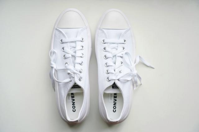 匡威低帮帆布鞋，匡威低帮帆布鞋应该如何搭配（图赏：中性设计加厚底）