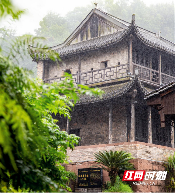 凤凰古城图片，组图丨凤凰古城（凤凰古城照片）