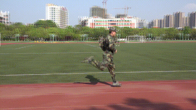 400米跑步技巧，400米跑步换道规则（动图丨400米障碍的“提升秘籍”来了）