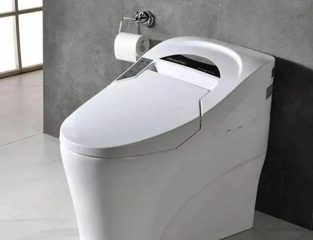 马桶堵塞了怎么处理，马桶堵塞如何办（马桶堵住真闹心~别着急）