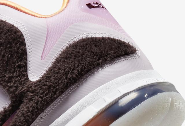 如何区分詹姆斯正代鞋款，詹姆斯球鞋正代（反光，可爱又骚气）