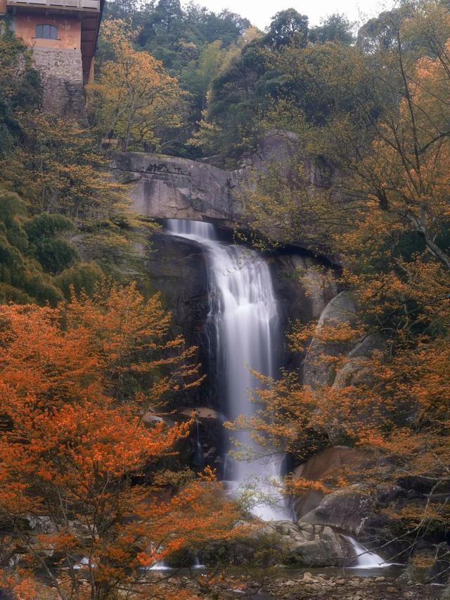 天台山在哪里，四川天台山在哪里（一座天台山，半部《全唐诗》）