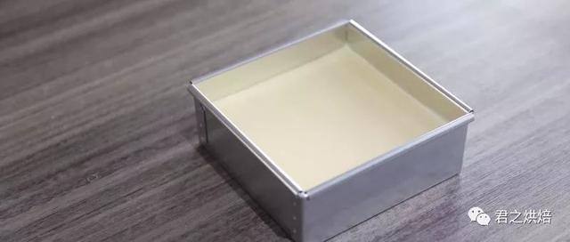 冰激凌蛋糕做法教程，水果冰淇淋蛋糕