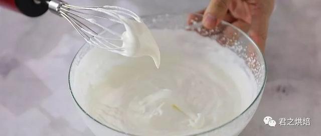冰激凌蛋糕做法教程，水果冰淇淋蛋糕