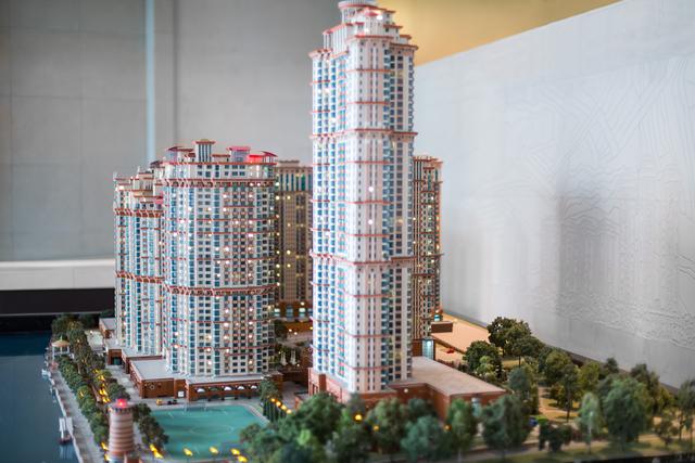 万科和旭辉是一个档次吗，房地产三大巨头是谁（2022房地产上市公司综合实力百强揭晓）