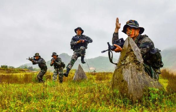 什么的战士(部队的战士是什么意思)