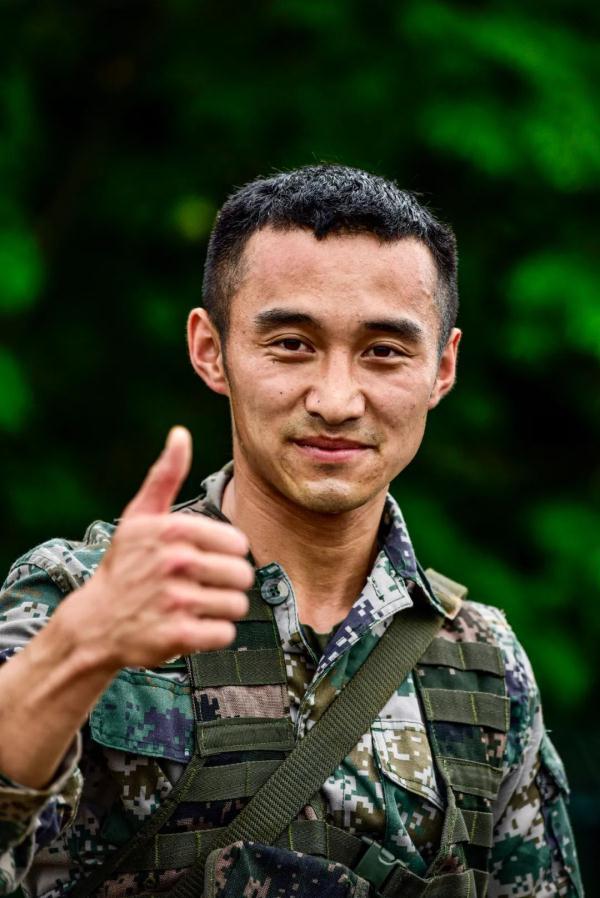 什么的战士(部队的战士是什么意思)