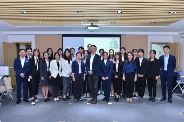 复旦大学金融学院，复旦泛海国际金融学院（她们为何说复旦先修班功不可没）