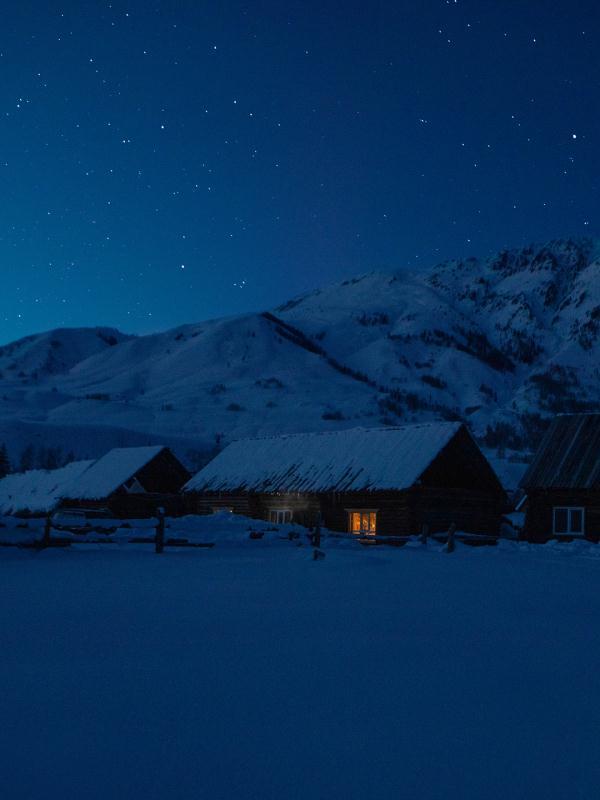 原来我们都是过客是什么歌，人生过客的经典句子（他撩动了网友的古诗词DNA）