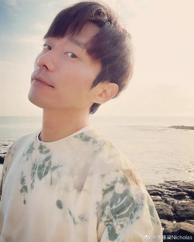 当你孤单你会想起谁原唱，“当你孤单你会想起谁”的原唱是谁（想不到，连张栋梁也上了热搜）