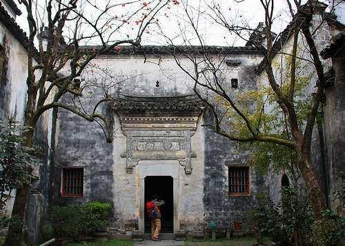 发小的意思是什么意思，发小什么意思解释（发小<小小说>）