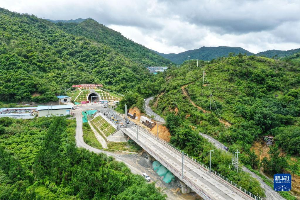 广汕高铁最新消息(汕昆铁路最新消息)