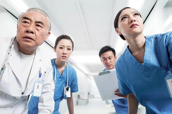 孙什么意思解释，孙字笔画笔顺（女子睡醒发现手脚不能动弹）