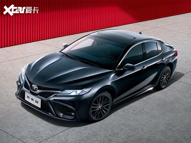 丰田凯美瑞价格及图片，丰田凯美瑞价格及图片易车汽车（2023款丰田凯美瑞SE曝光）