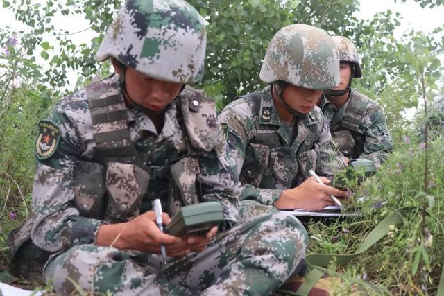 生化医生在都市，类似奢侈的小说有么（援助乌克兰的M777榴弹炮）