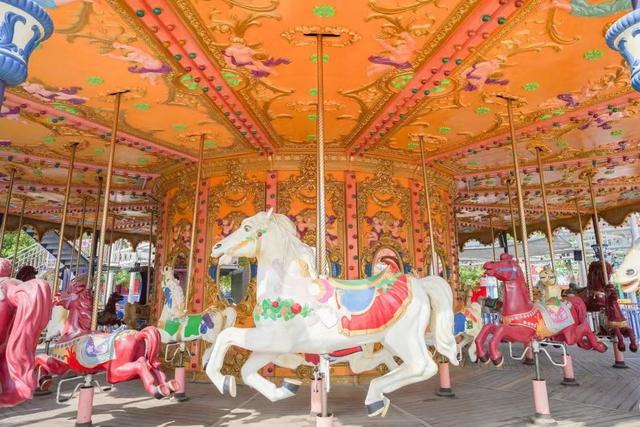 上海欢乐谷怎么去，上海欢乐谷游玩攻略（上海欢乐谷今起恢复开园）