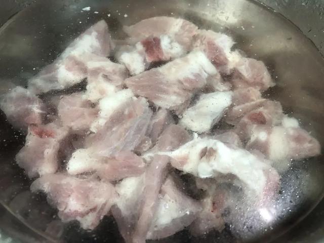 蒜蓉怎么做最香，蒜蓉怎么做才香（是我吃过最好吃的蒜蓉蒸排骨）