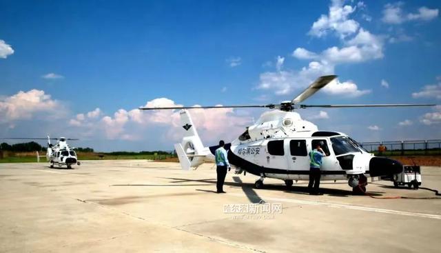 绿色机器猫，穆北安，微信头像，绿色机器猫，穆北安（他们在空中护市民“安康”）