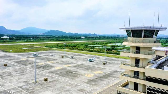 跳伞在哪里可以玩，上海跳伞哪里可以玩（体验珠海首个跳伞项目…）