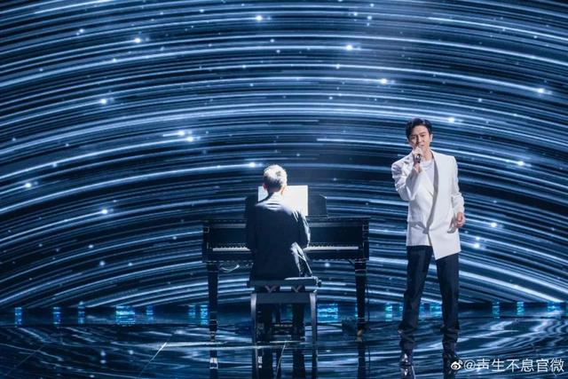 叻叻猪是什么意思，叻叻猪怎么读粤语（《声生不息》舞台好热闹）